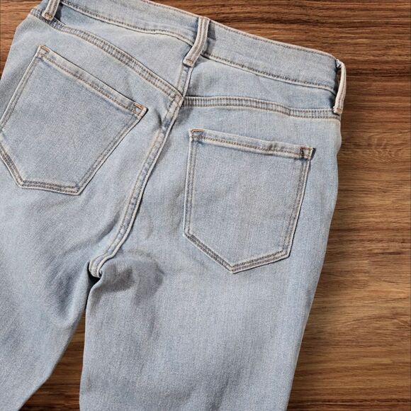 Old Navy High Rise Wow Flare Light Denim Jeans - Picture 4 of 7